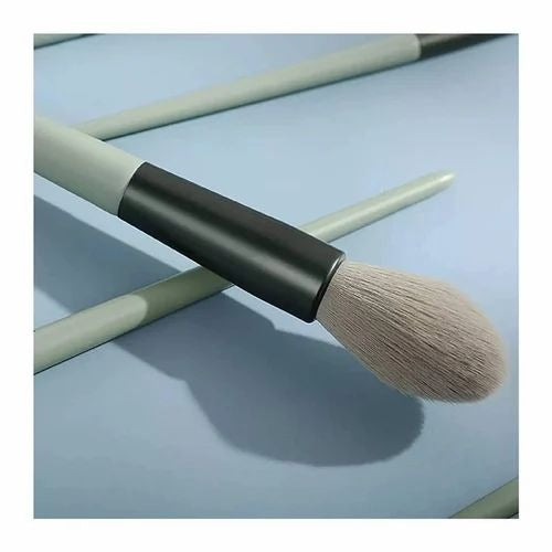 Celebrity Makeup Brush Set With Soft Fluffy Pouch