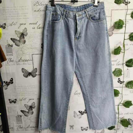 Unisex High-Waisted Vintage Washed Blue Denim Jeans for Men, Women, Boys, and Girls